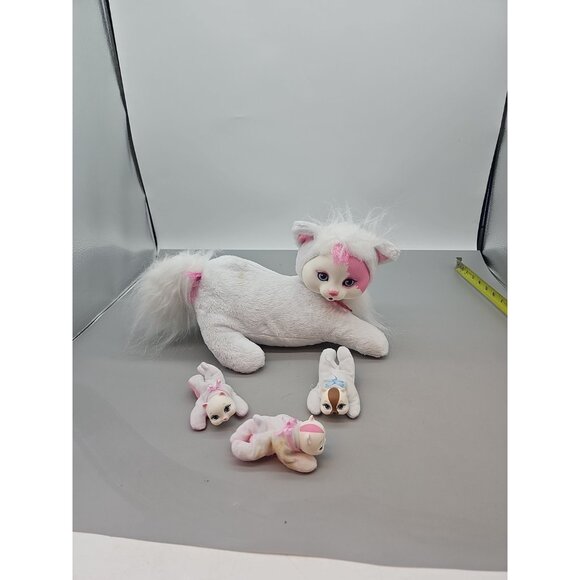 Kitty Surprise 2017 White Pink Plush Stuffed Mommy Cat with 3 Kittens Babies - Picture 1 of 8